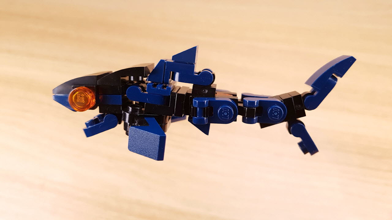 Micro shark type transformer robot - Shark Knight
 2 - transformation,transformer,LEGO transformer