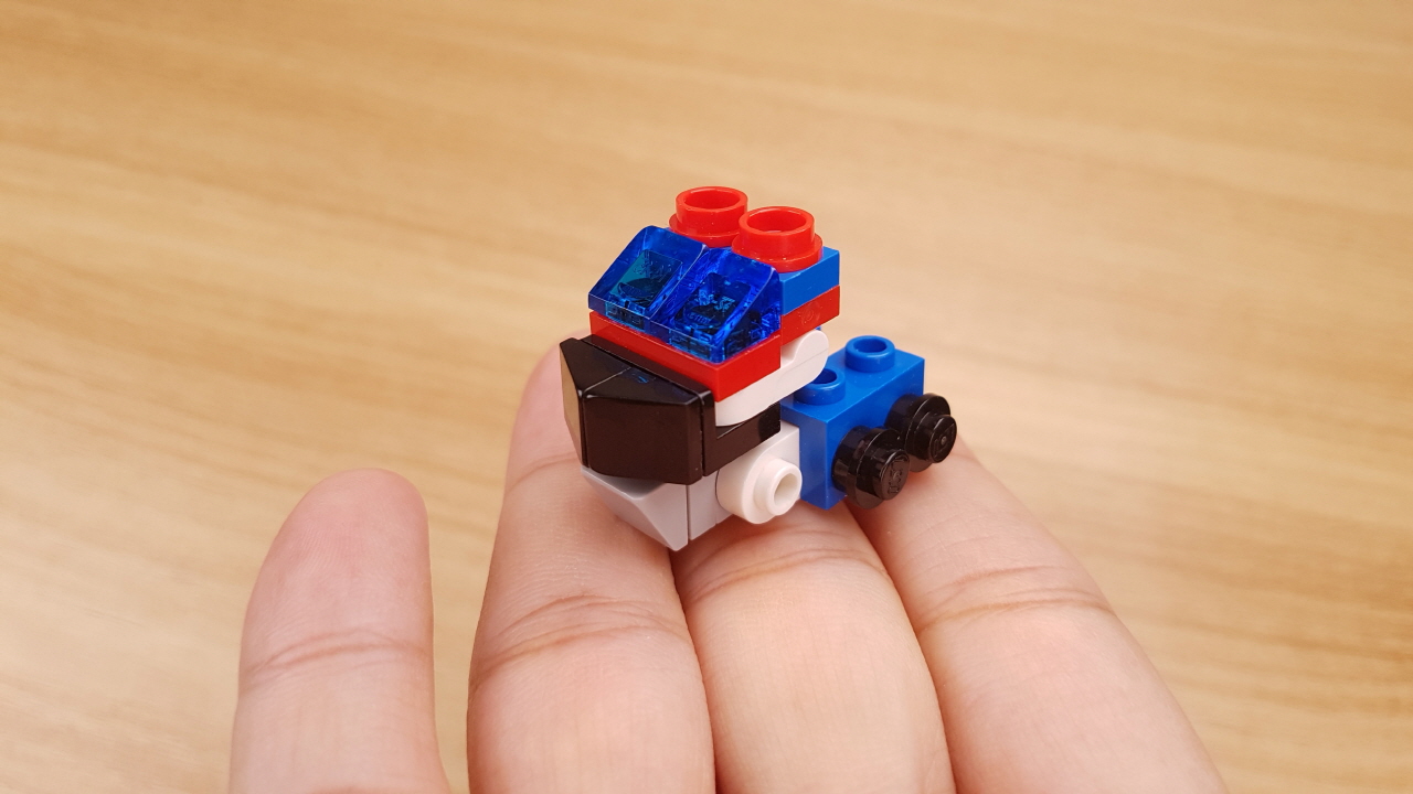 25個のパーツで作れるトレーラートラック変形ロボ -「トレーラーボーイ」
 3 - 変身,変身ロボ,レゴ変身ロボ