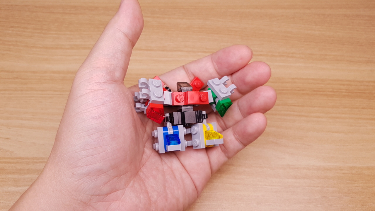 Micro LEGO brick lion combiners transformer mech - Lion V mini
 1 - transformation,transformer,LEGO transformer