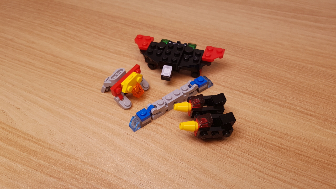 Micro LEGO brick 4 combiner transformer mech - Super Aslan (similar to GaoGaiGar)
 3 - transformation,transformer,LEGO transformer