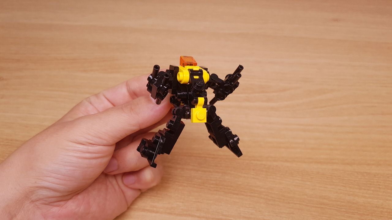 Micro LEGO brick hornet / bee transformer mech - Death Hornet
 3 - transformation,transformer,LEGO transformer