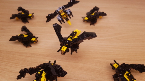 Micro LEGO brick hornet / bee transformer mech - Death Hornet 4 - transformation,transformer,LEGO transformer