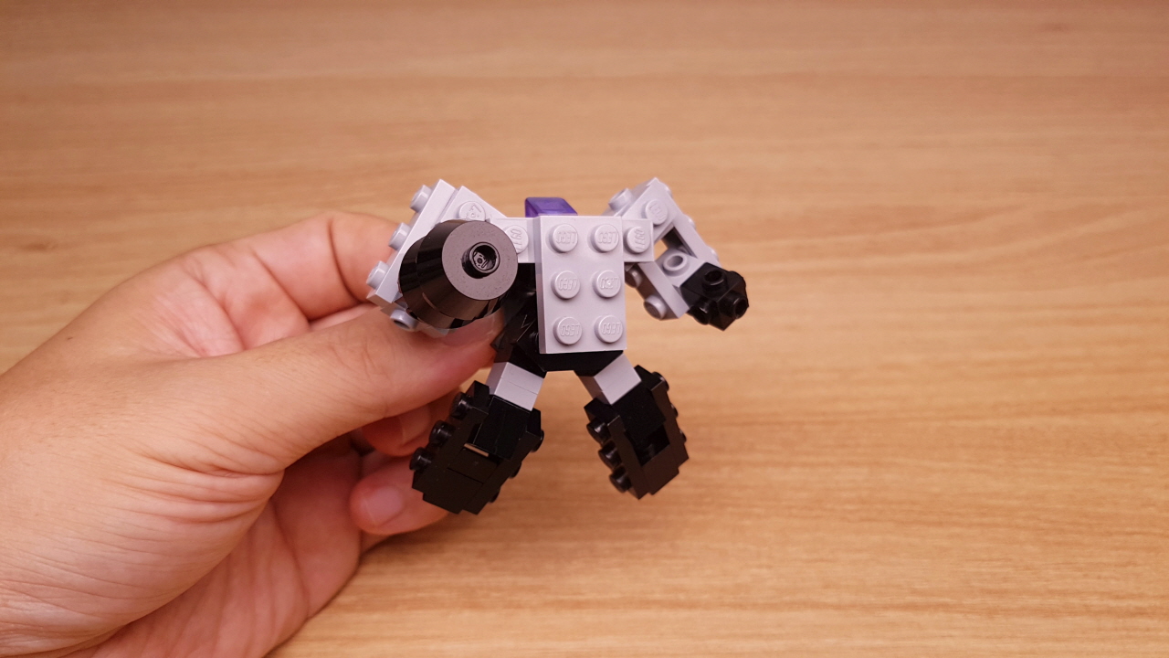 Micro LEGO brick gun transformer mech - Black Trigger
 1 - transformation,transformer,LEGO transformer