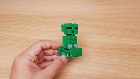 緑のつる(蔓)モンスター「ヴァイナー」！しかし、「モンスター」はバイトでやっているだけ！
 1 - 変身,変身ロボ,レゴ変身ロボ