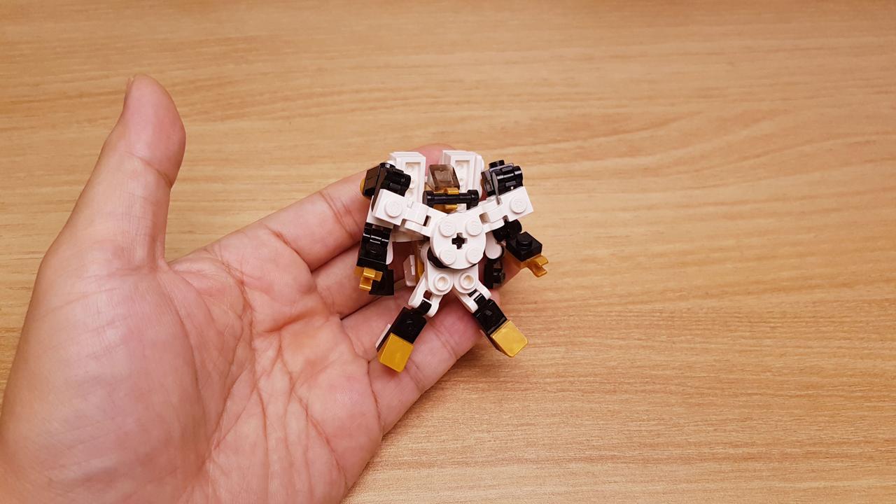 White Death : The invisible spider transformer mech with flaming Jumps and golden webs!