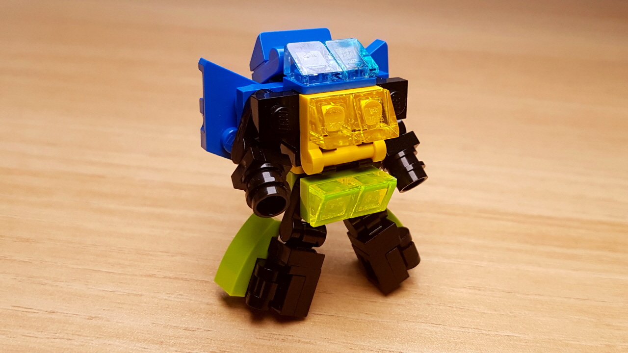 Odd Eyes - Combiner Transformer Robot (similar with Getter Robot)
 1 - transformation,transformer,LEGO transformer