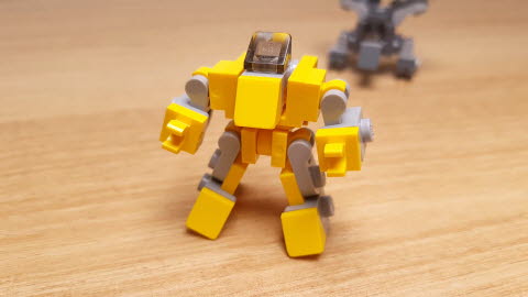 Yellow Eagle - Eagle Transformer Mech 10 - transformation,transformer,LEGO transformer