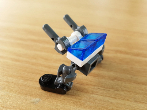 Micro sized Policebot 4 - transformation,transformer,LEGO transformer