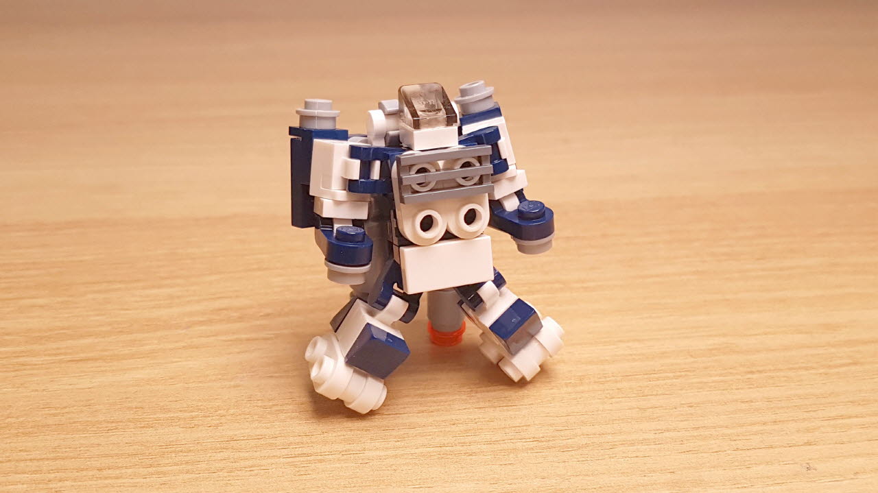 Heavy Arms (unarmed small mech & heavy armed big mech transformer mech)
 1 - transformation,transformer,LEGO transformer
