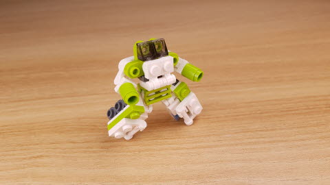 Tank Boy 1 - transformation,transformer,LEGO transformer