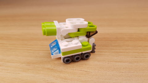 Tank Boy 5 - transformation,transformer,LEGO transformer