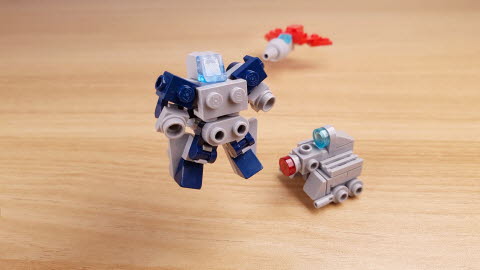 Micro combiner robot (similar to Achilles from LBX) - Micro Knight 8 - transformation,transformer,LEGO transformer