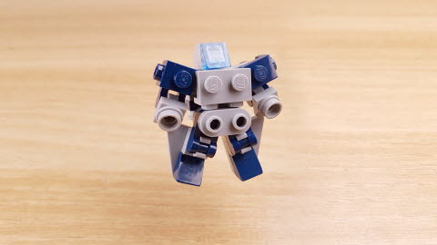Micro combiner robot (similar to Achilles from LBX) - Micro Knight 6 - transformation,transformer,LEGO transformer